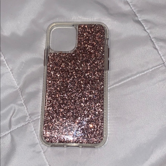 IPHONE CASES - Picture 4 of 8